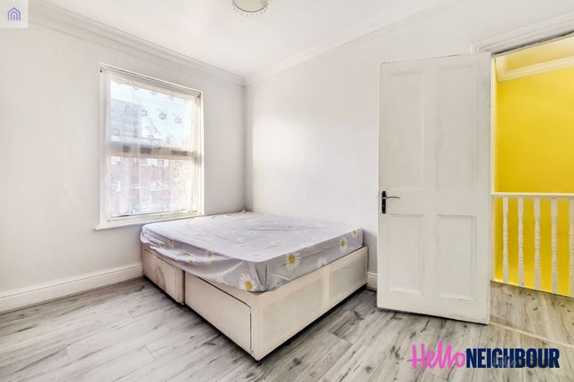 Terraced house to rent in Westbury Road, Barking