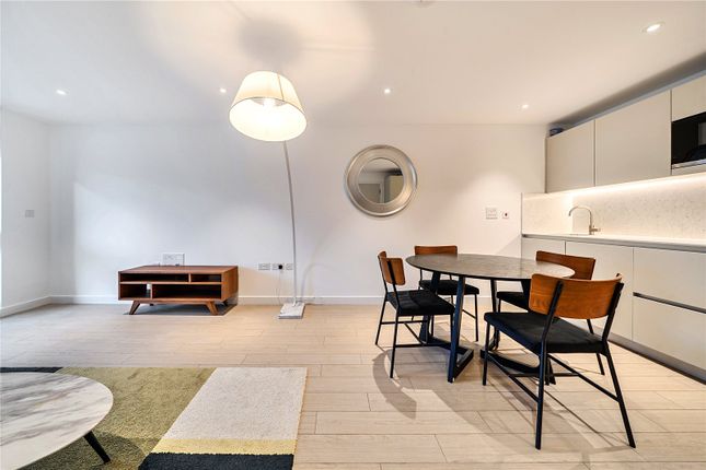 Flat 17, 3, Ann Street N1, London photo 5