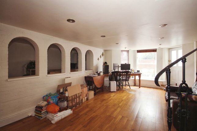 Flat for sale in Warwick Place, Leamington Spa