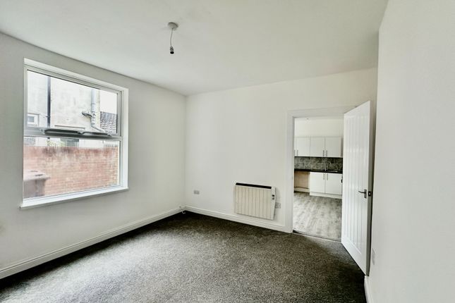 Flat 1-4 29, Plane Street, Hull photo 5