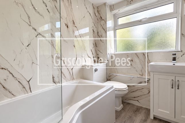 15, Guildford photo 5