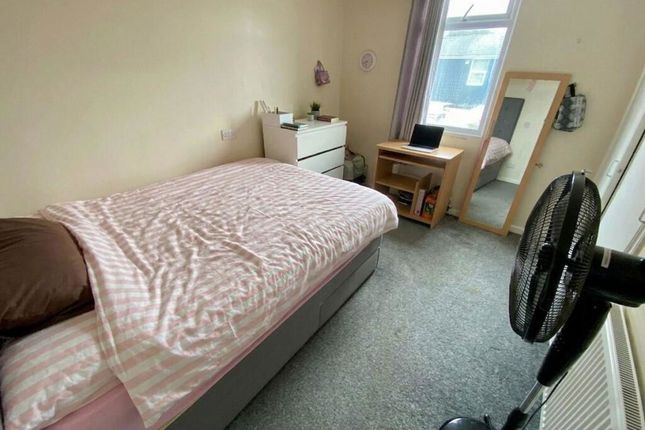 9, Heslop Close, Coventry photo 2