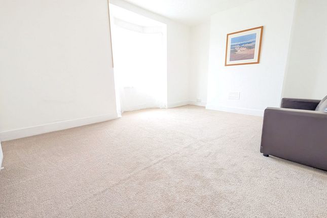 11a, Terminus Road, Littlehampton photo 3