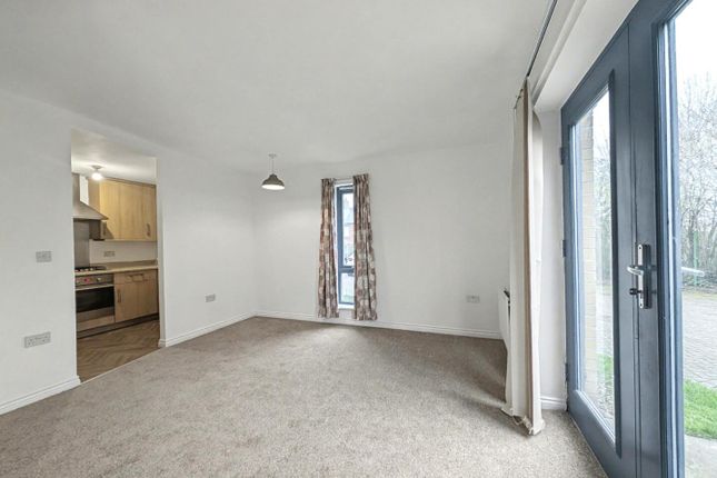 11, Hursley Walk, Newcastle Upon Tyne photo 4