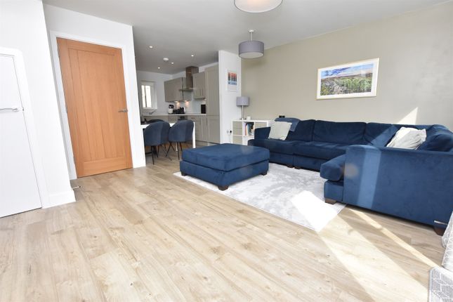 4, Wheatcroft Drive, Ambergate, Belper photo 5