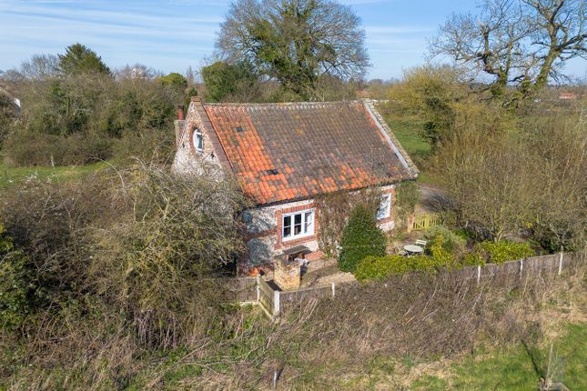 The Old Chapel, Foulsham Road, Hindolveston photo 2