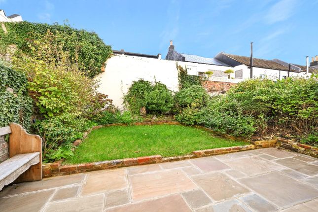Flat for sale in Westbourne Villas, Hove