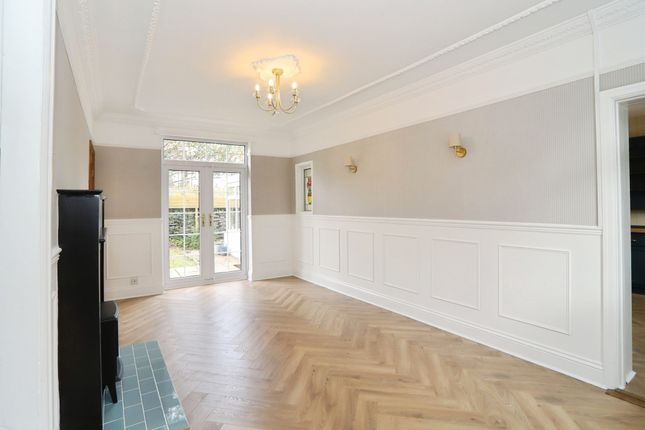 10, Woodland Crescent, Mountain Ash photo 4