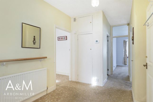 19, Kelston Road, Barkingside photo 3