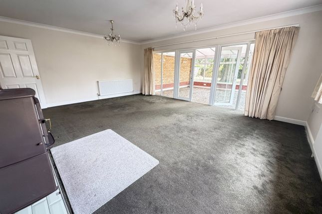 2, Glebe Close, Wisbech photo 2