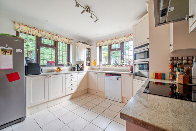 Clockhouse Cottage, Stonehouse Lane, Cowfold photo 3