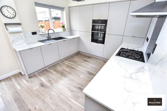 63, Laymoor Avenue, Renfrewshire photo 3