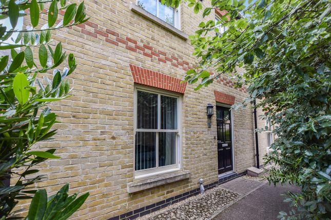 Thumbnail End terrace house for sale in Temple Place, Huntingdon