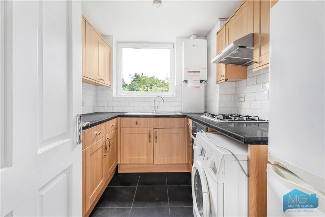 Flat 20,, Noblefield Heights, London photo 4