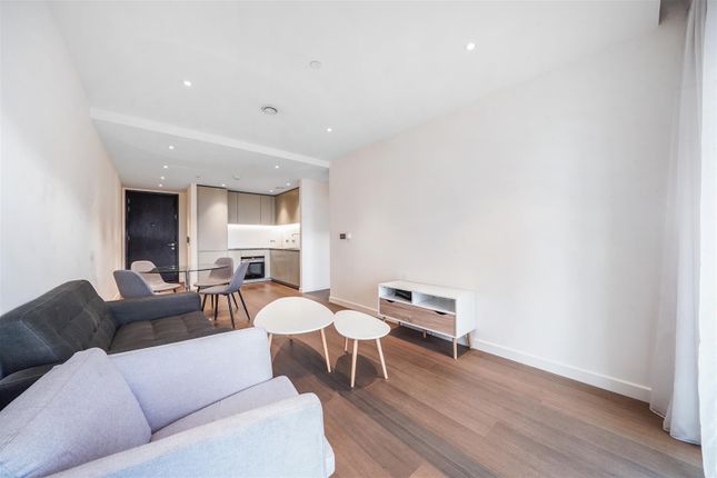 Thumbnail Flat to rent in Cutter Lane, Upper Riverside, London