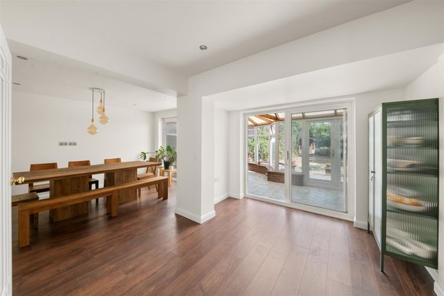 23, Long Lane, Ickenham Uxbridge photo 4