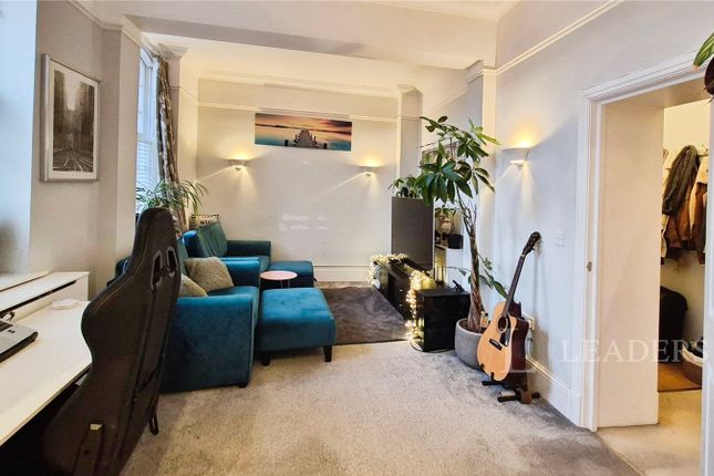 9 Kingswood Place,, Serotine Close, Fareham photo 3