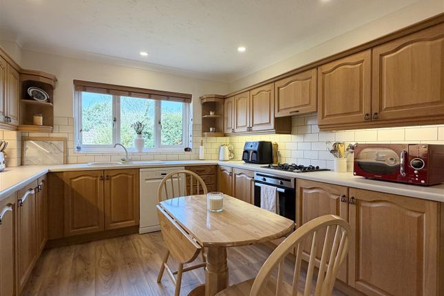 1, Kingfisher Rise, Hereford photo 4