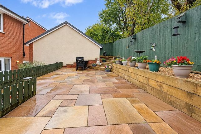 50, Highfields, Tonyrefail photo 3
