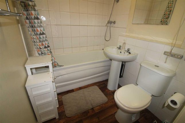 11, Briton Court, Kirkby photo 5