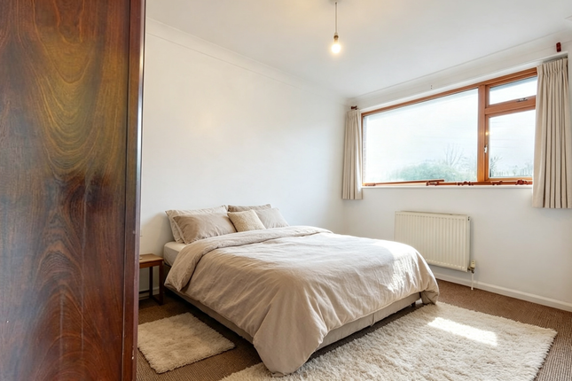 28, Palace Road, London, UK photo 4