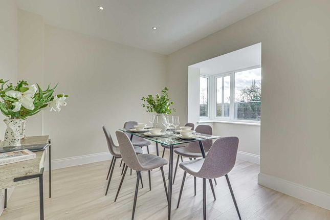 Flat Plot 47, The Grange, 1 Cornfield Way, Rayleigh photo 4