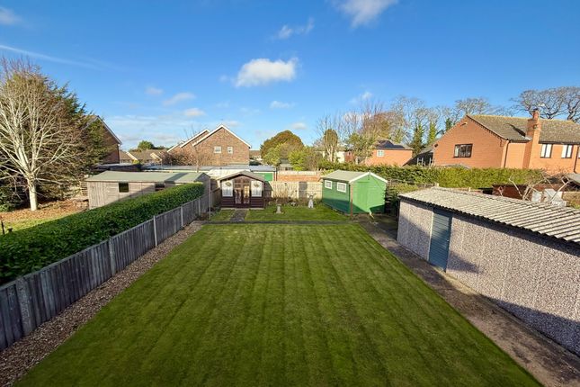 6, Glebe Close, Great Yarmouth photo 2