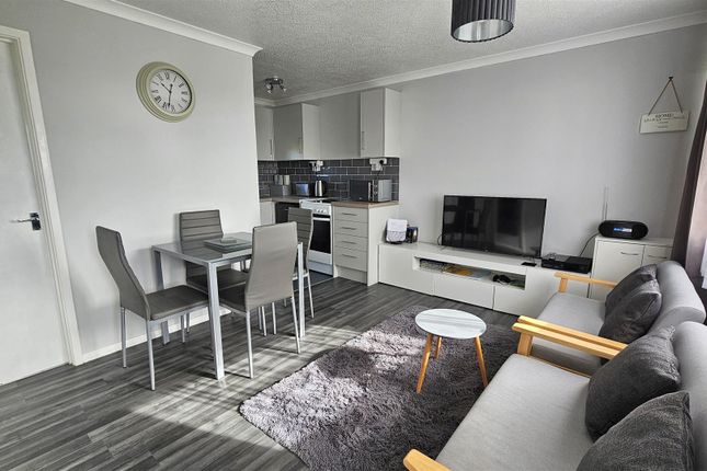31 Waveney Valley, Kingfisher Park Homes, Burgh Castle photo 3