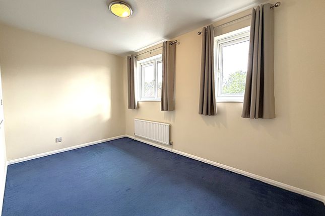 17, Cornflower Close, Colchester photo 4