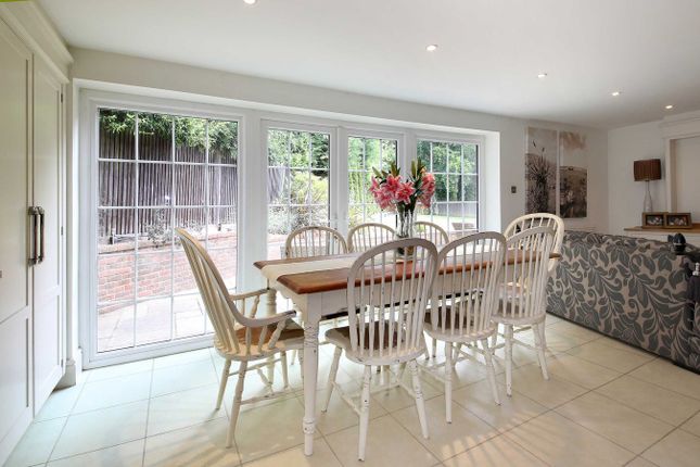 Little Touchwood, Manor Road, Penn photo 5