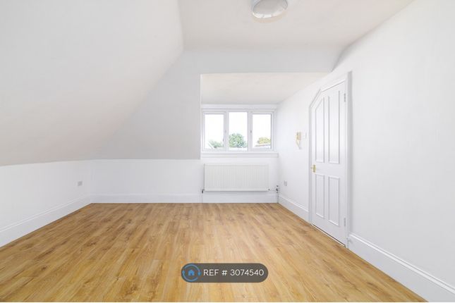 Flat, Footscray Road New Eltham, London photo 3