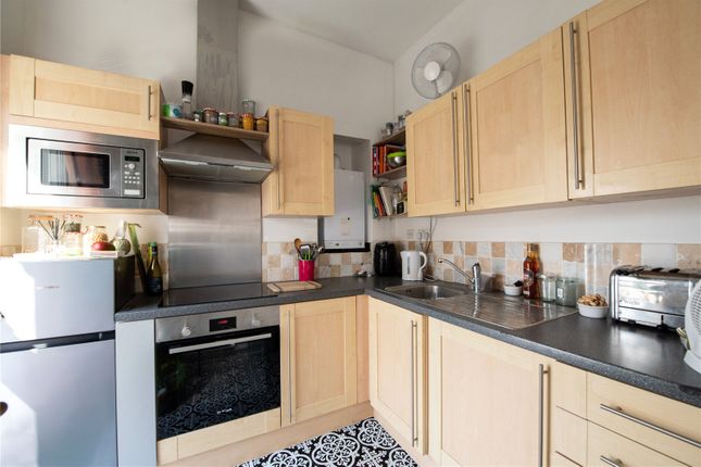 Flat 5, 38, Belsize Square, London photo 2