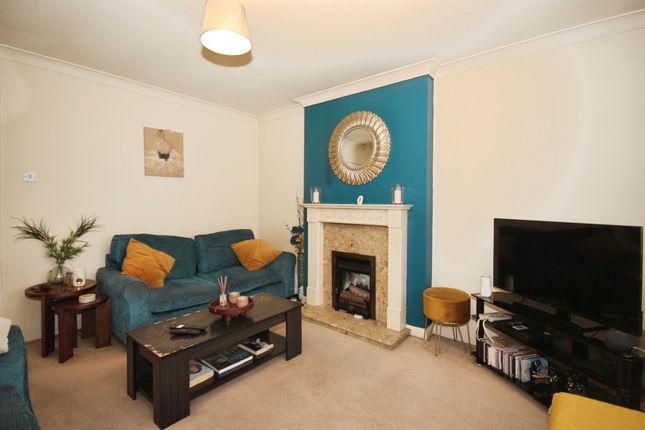 31, Weilerswist Drive, Leamington Spa photo 3