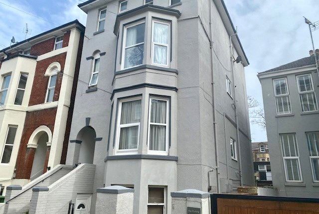 Thumbnail Flat for sale in Shaftesbury Road, Southsea, Hampshire