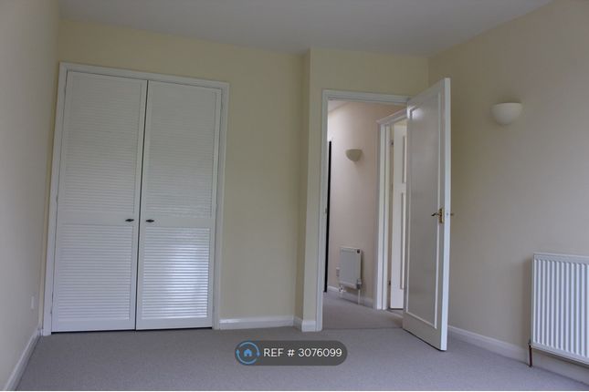 Coriander Court, Stafford Road, London photo 3