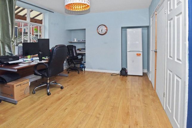 71, Upper Wortley Road, West Yorkshire photo 3