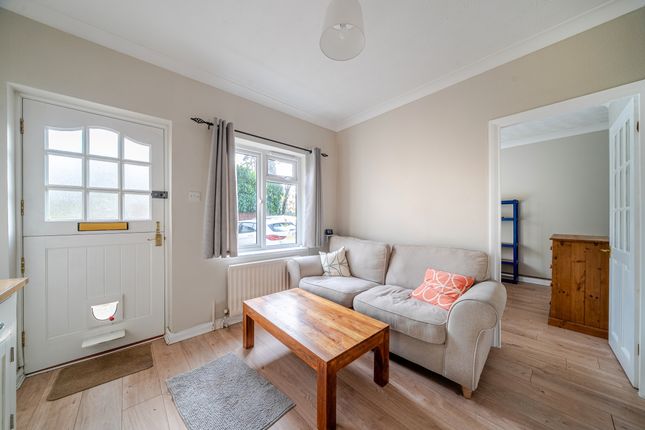 2 Riverview Mews, Addlestone Road, Addlestone photo 2