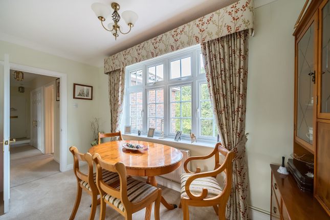 Flat for sale in St. Pauls Cray Road, Chislehurst, Kent