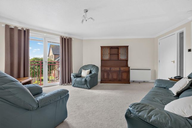 37, Curlinghall, Largs photo 4