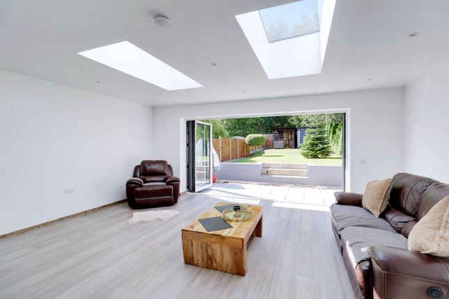 70, Corran Way, South Ockendon photo 4