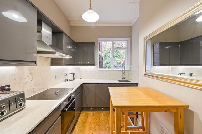 Milton Park, N6, Highgate photo 3