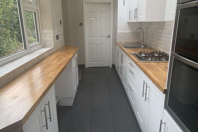 17, Glebe Close, Leicester photo 2