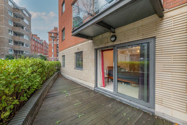 Thumbnail Flat for sale in Horsley Court, Montaigne Close, Westminster, London
