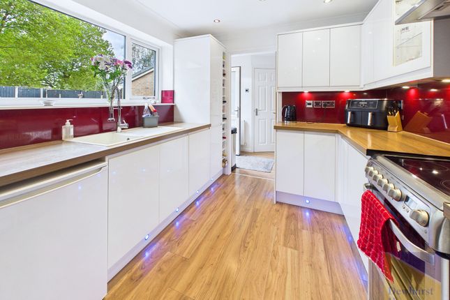 Cedar Way, Preston photo 3