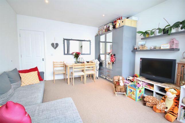 3, Mountrose Court, Portsmouth photo 3