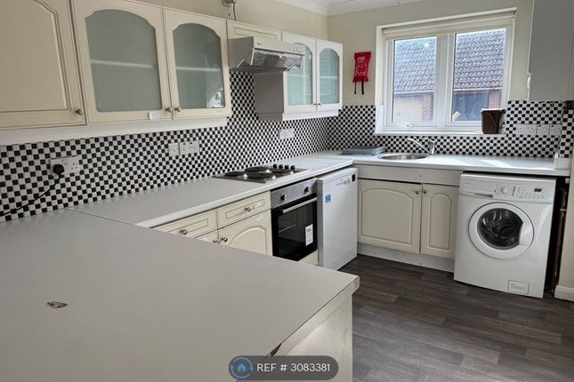 Berkeley Close, Southampton photo 4