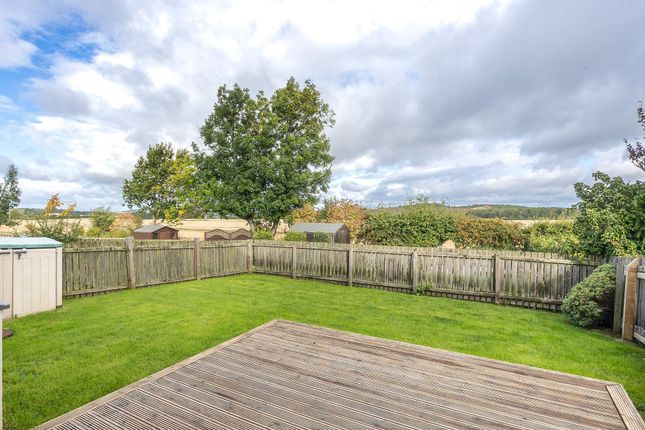 18 Canal Court, Linlithgow photo 2