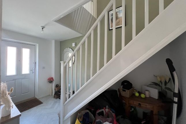 21, Whatling Way, Dursley photo 4