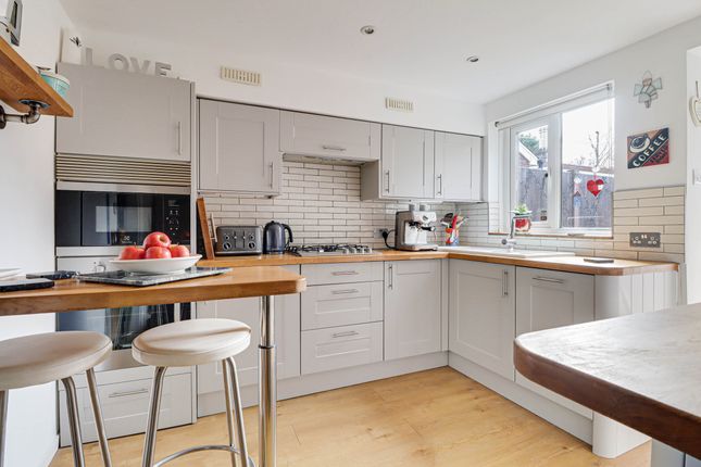 137, Luton Road, Hertfordshire photo 4