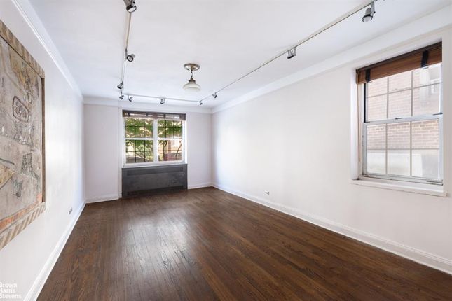 Studio for sale in 3525 77th Street In Jackson Heights, Jackson Heights, New York, United States Of America